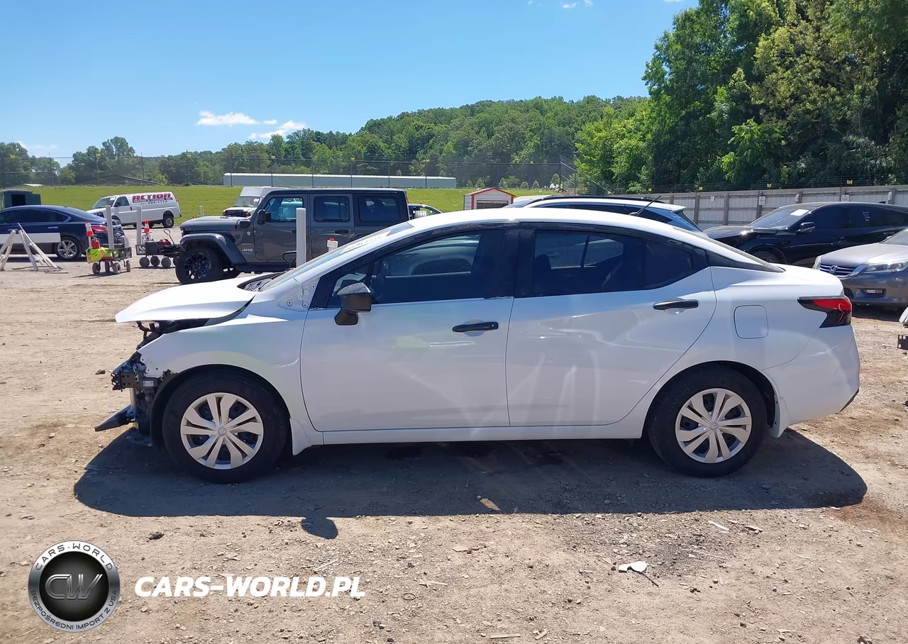 2025 Nissan Versa 1.6 S VIN:3N1CN8DV8SL817132 - 14