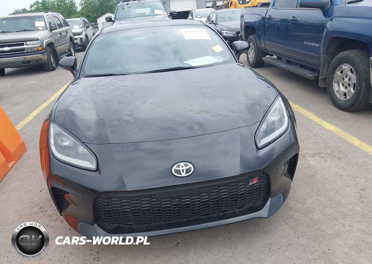 2025 Toyota Gr86 Premium VIN:JF1ZNBE15S9753470 - 12
