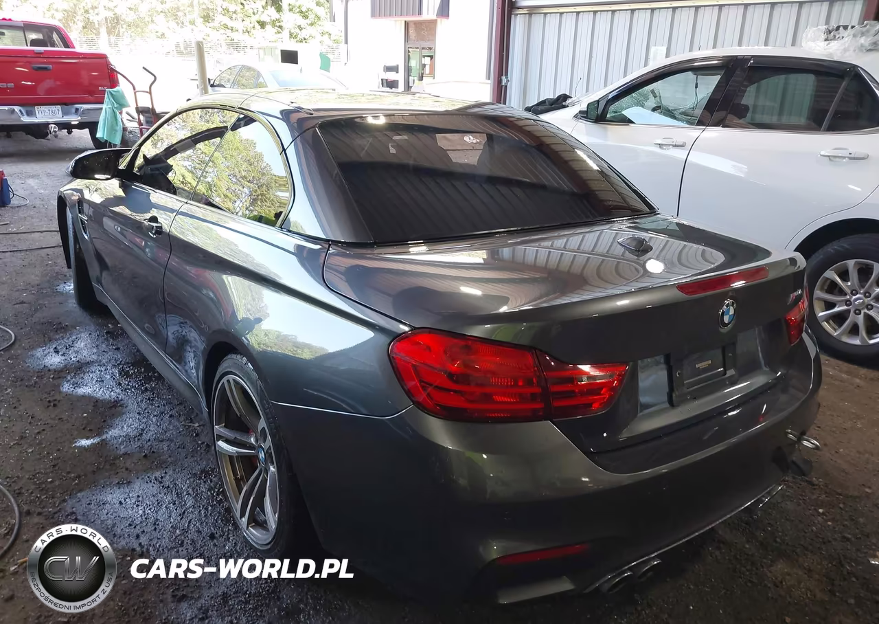 2015 BMW M4 VIN:WBS3U9C58FP967963 - 3