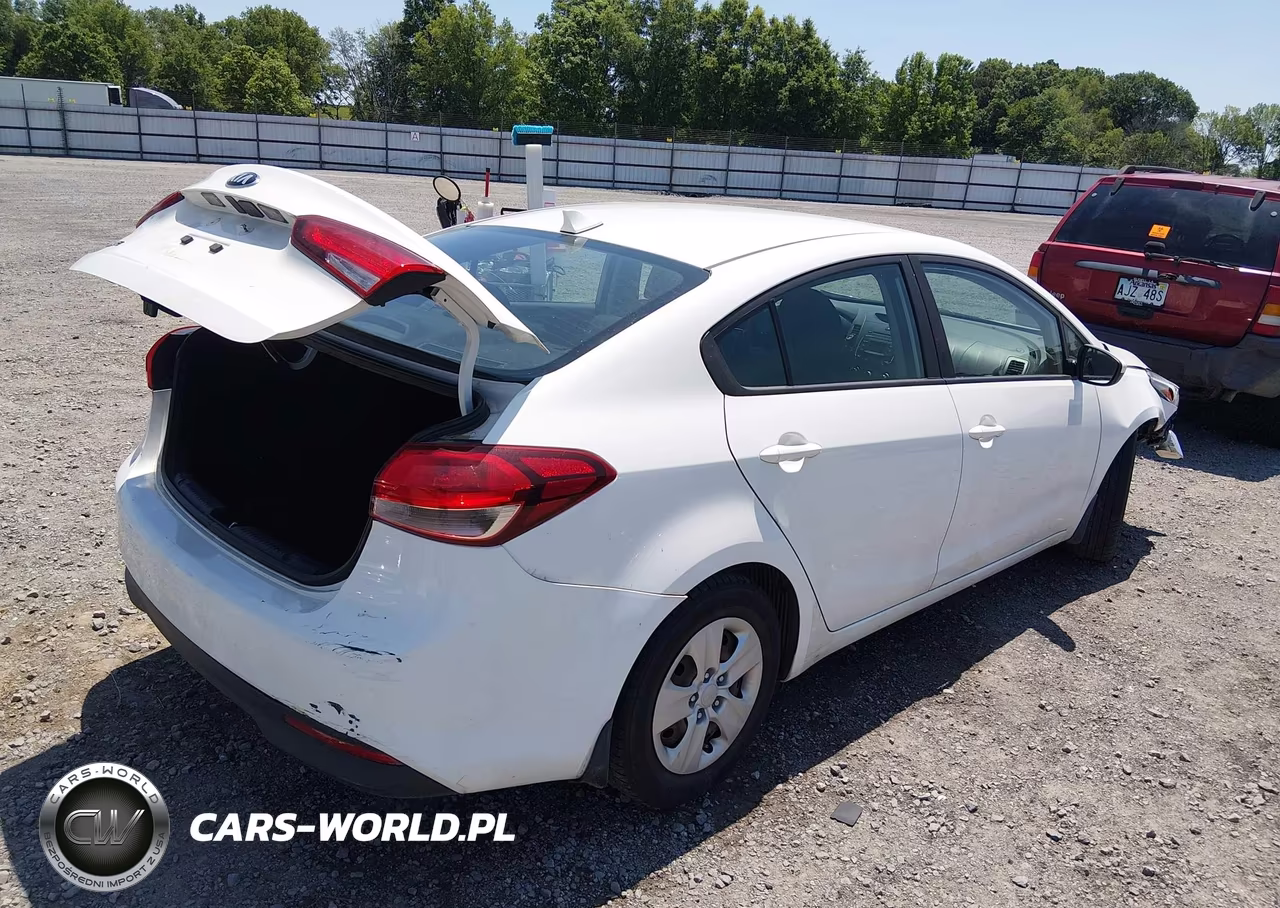 2017 Kia Forte Lx VIN:3KPFK4A70HE151639 - 4