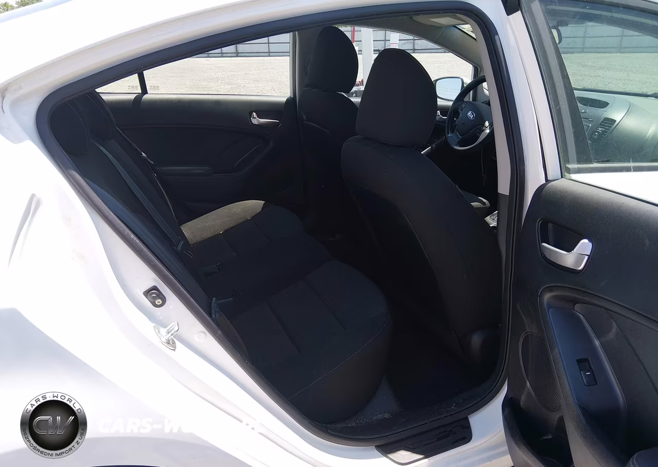 2017 Kia Forte Lx VIN:3KPFK4A70HE151639 - 8