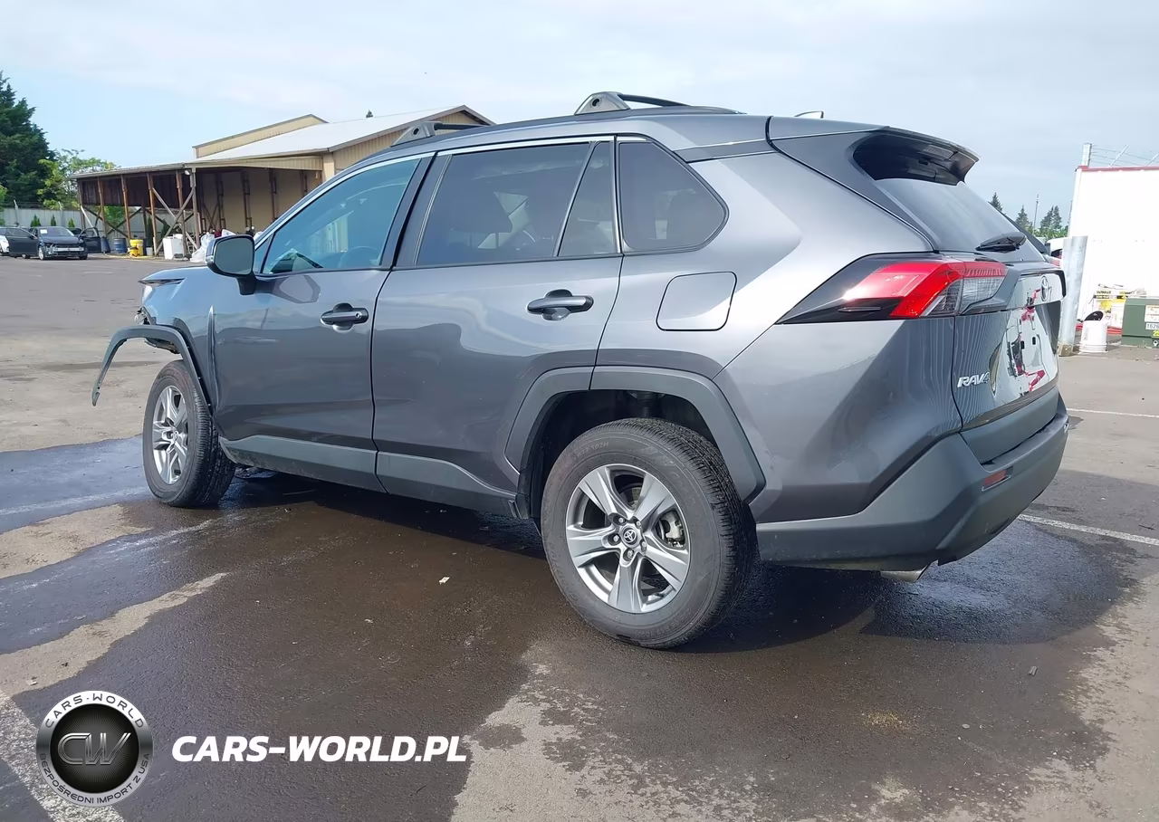 2022 Toyota Rav4 Xle VIN:2T3P1RFV6NC256912 - 3