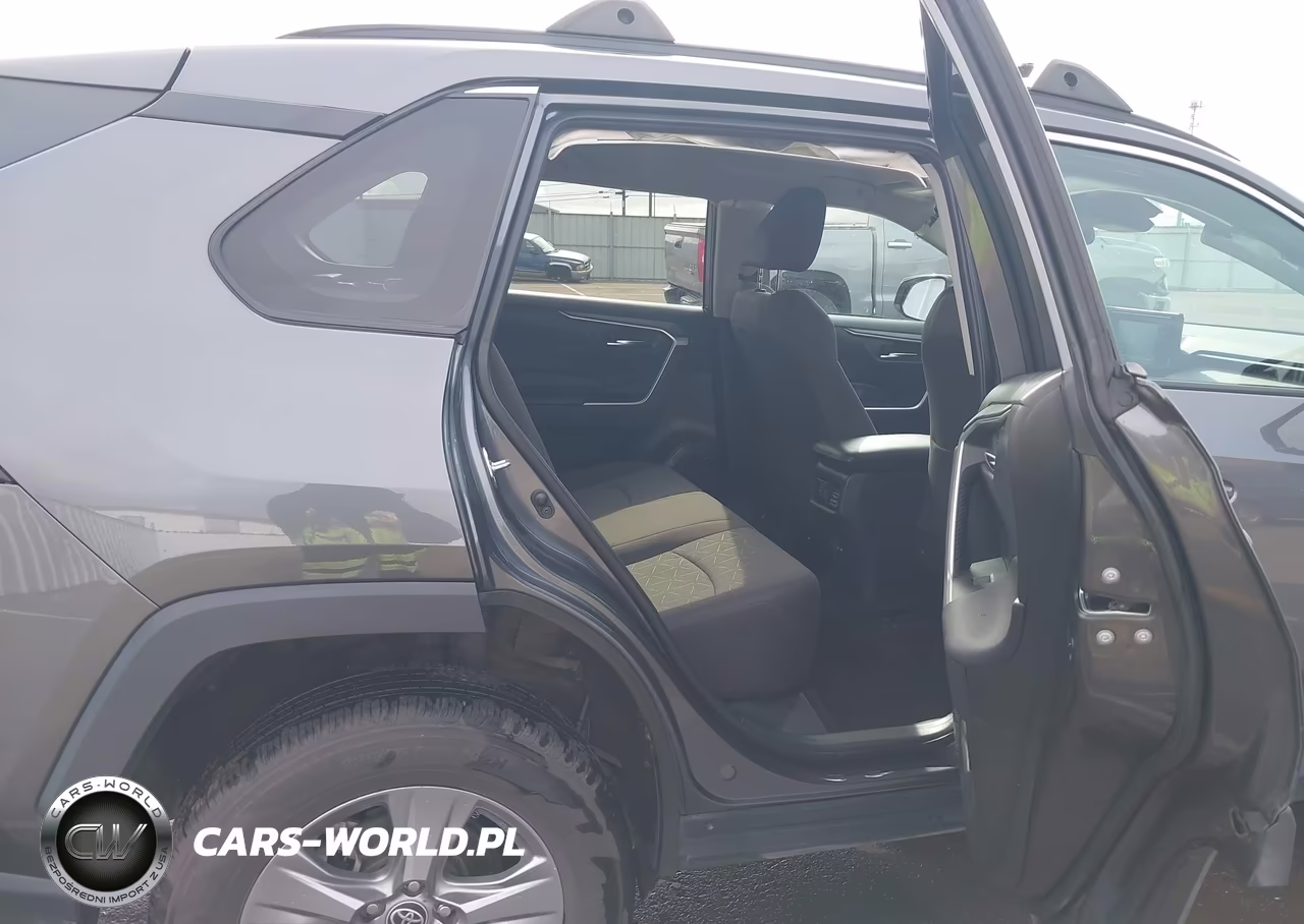 2022 Toyota Rav4 Xle VIN:2T3P1RFV6NC256912 - 8
