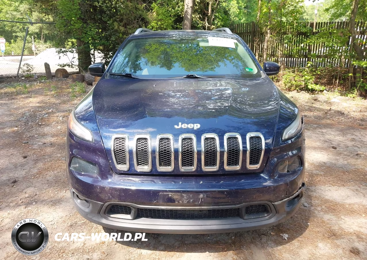 2016 Jeep Cherokee Latitude VIN:1C4PJMCB1GW154126 - 12