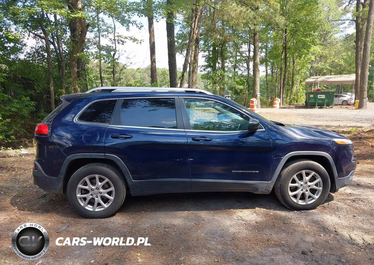 2016 Jeep Cherokee Latitude VIN:1C4PJMCB1GW154126 - 13