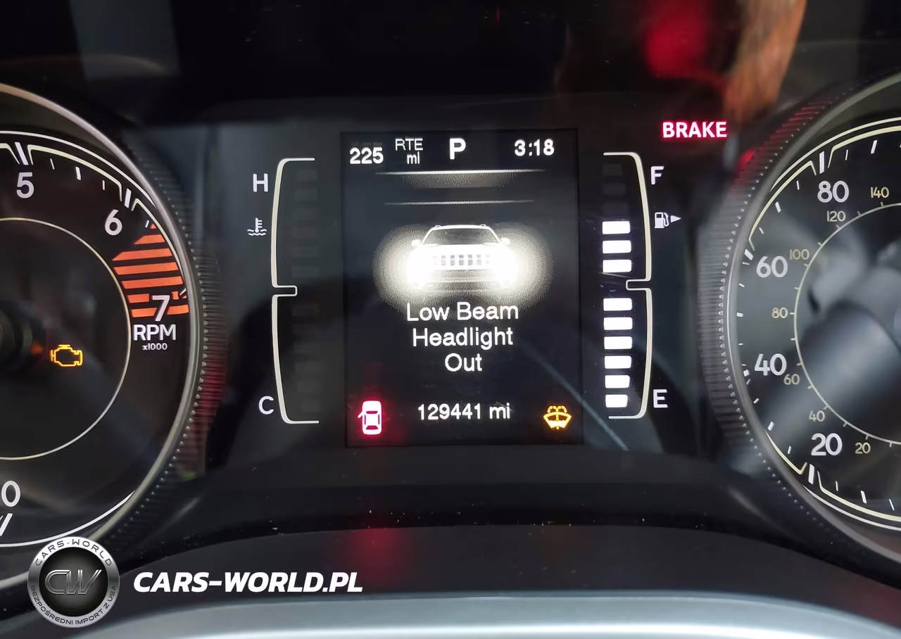 2016 Jeep Cherokee Latitude VIN:1C4PJMCB1GW154126 - 15