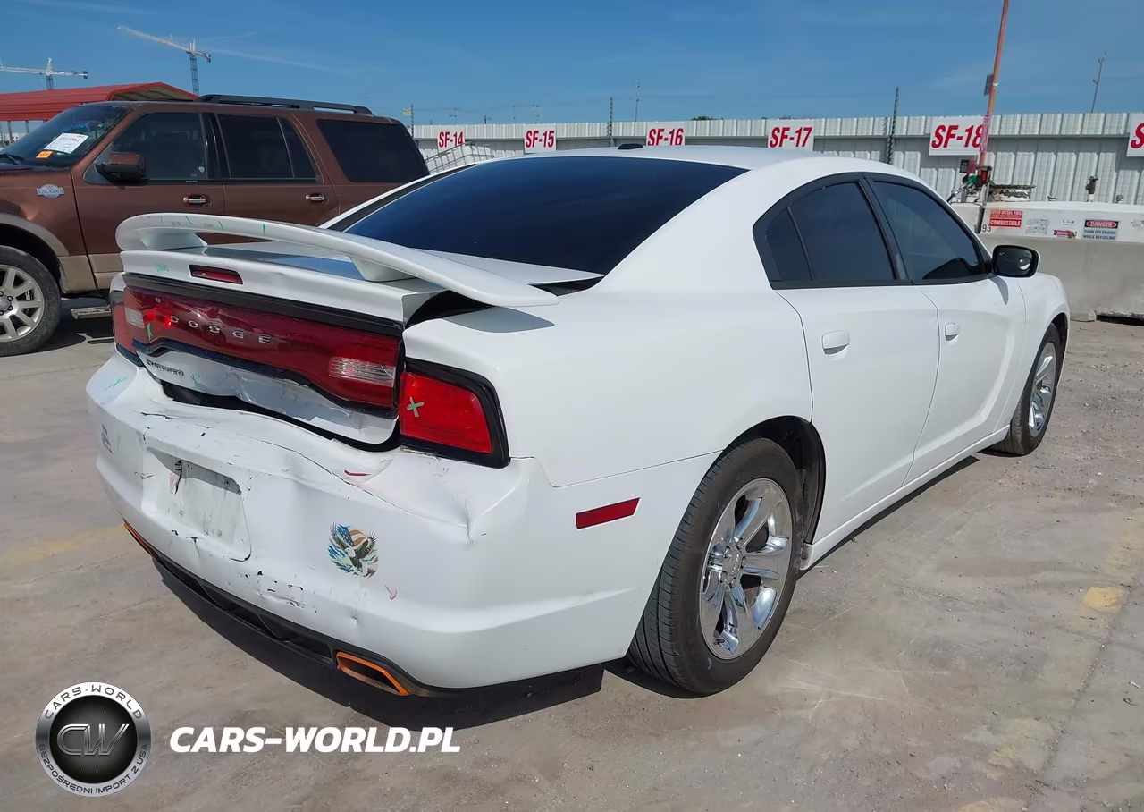 2012 Dodge Charger Sxt VIN:2C3CDXHG2CH304561 - 4