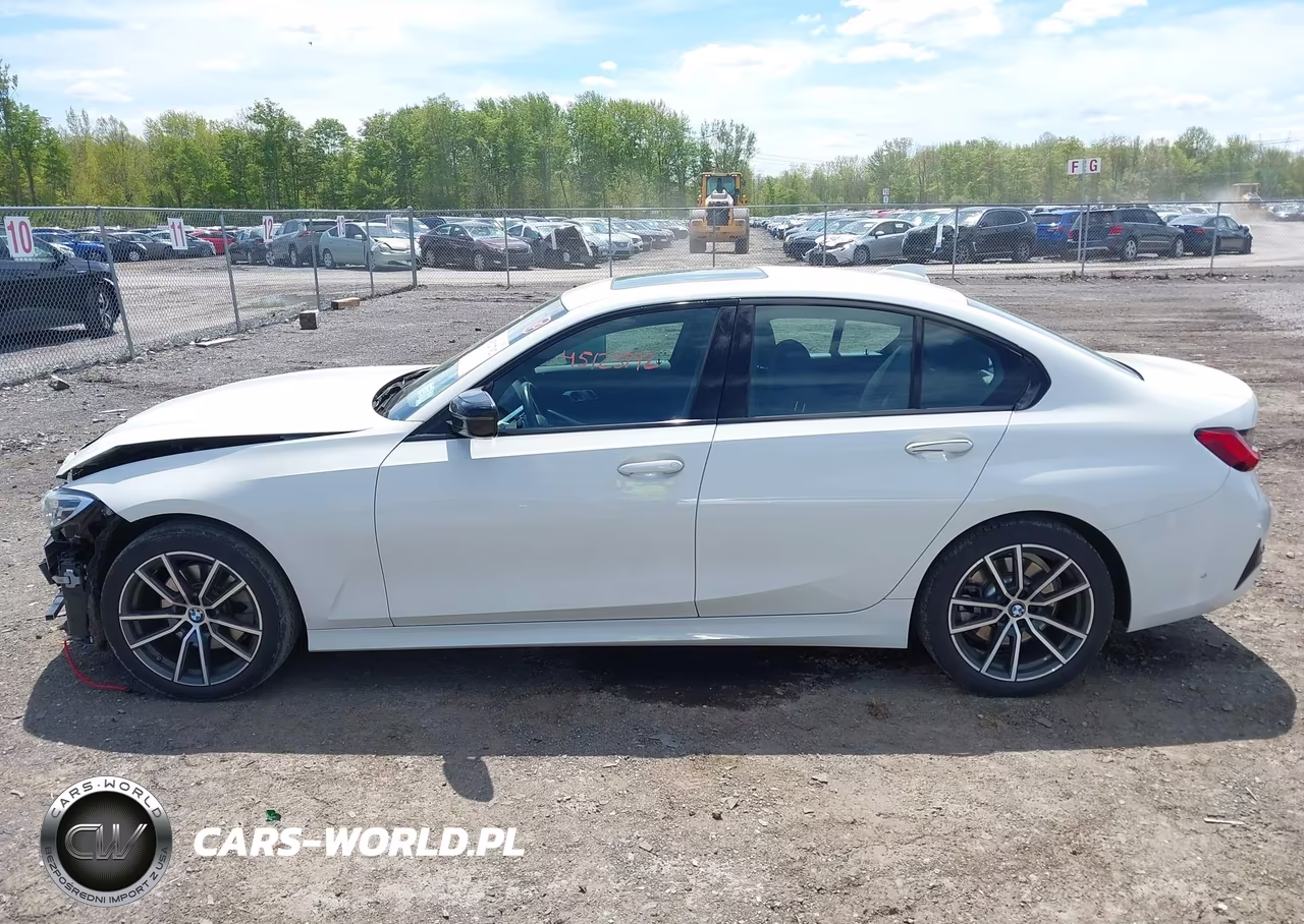 2020 BMW 330I xDrive VIN:3MW5R7J09L8B33561 - 15
