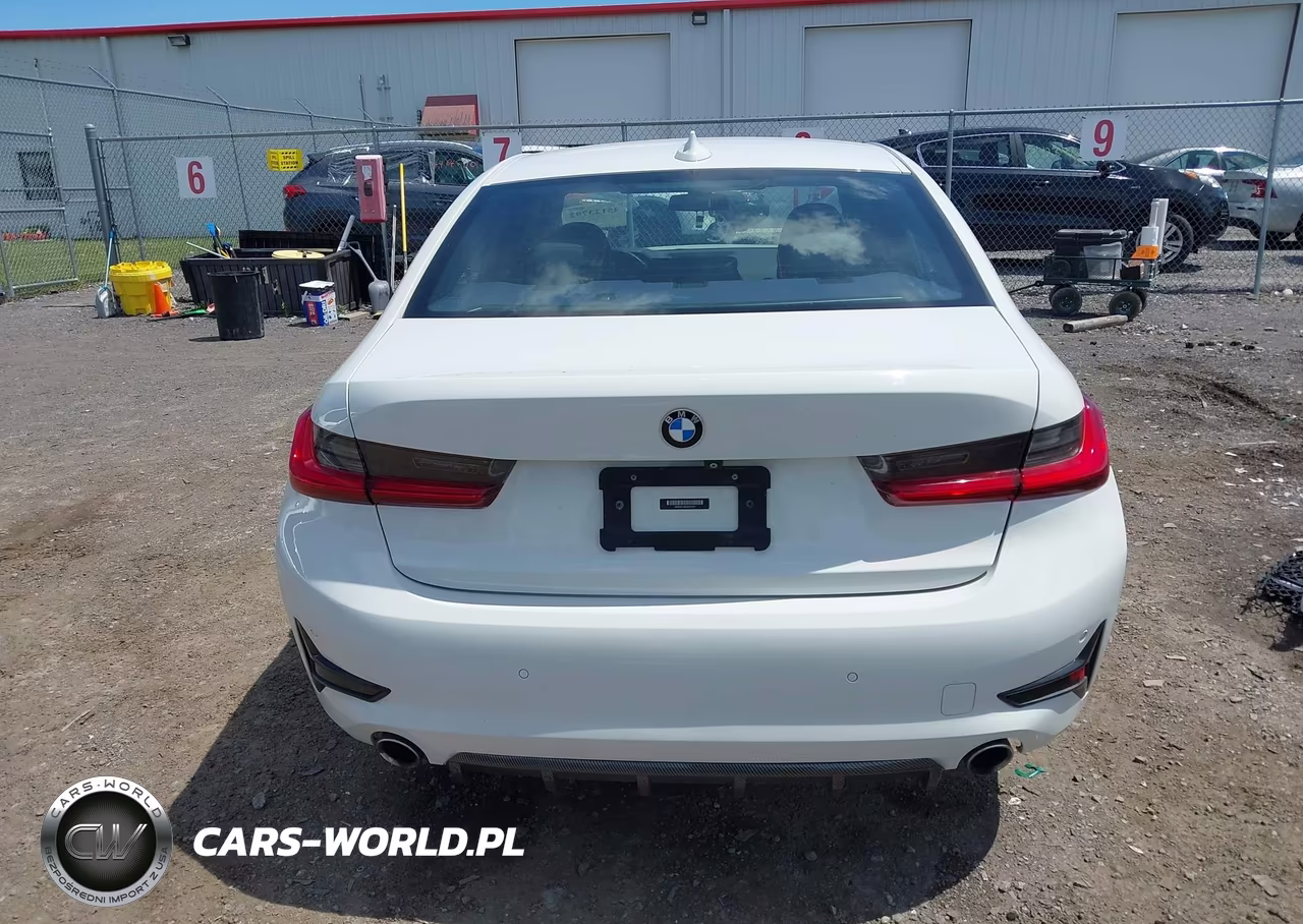 2020 BMW 330I xDrive VIN:3MW5R7J09L8B33561 - 17