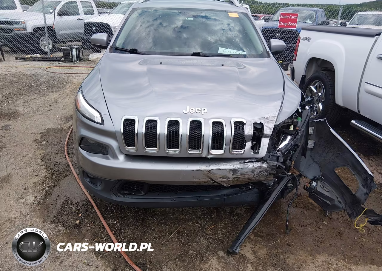 2018 Jeep Cherokee Latitude Plus Fwd VIN:1C4PJLLB1JD503802 - 12