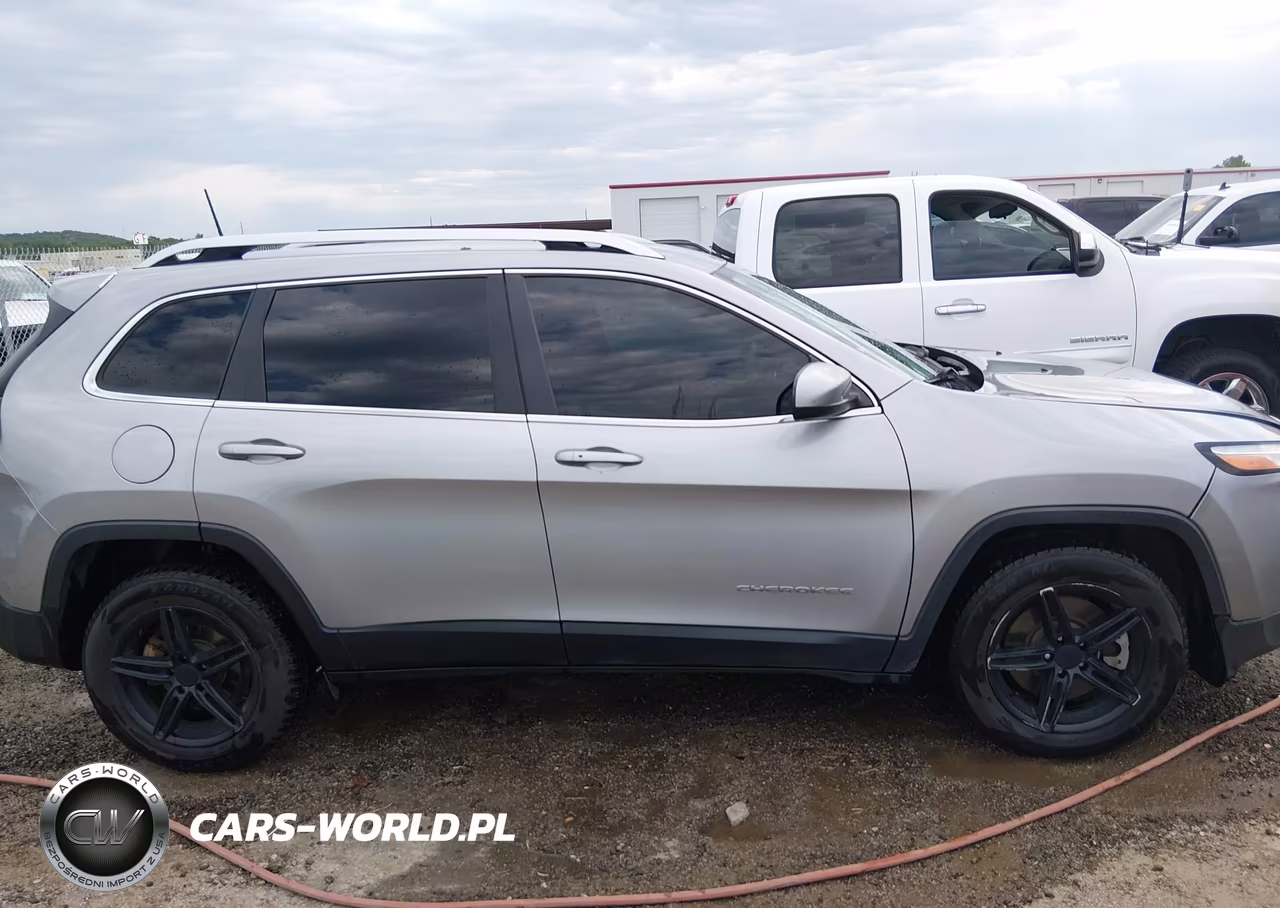 2018 Jeep Cherokee Latitude Plus Fwd VIN:1C4PJLLB1JD503802 - 13