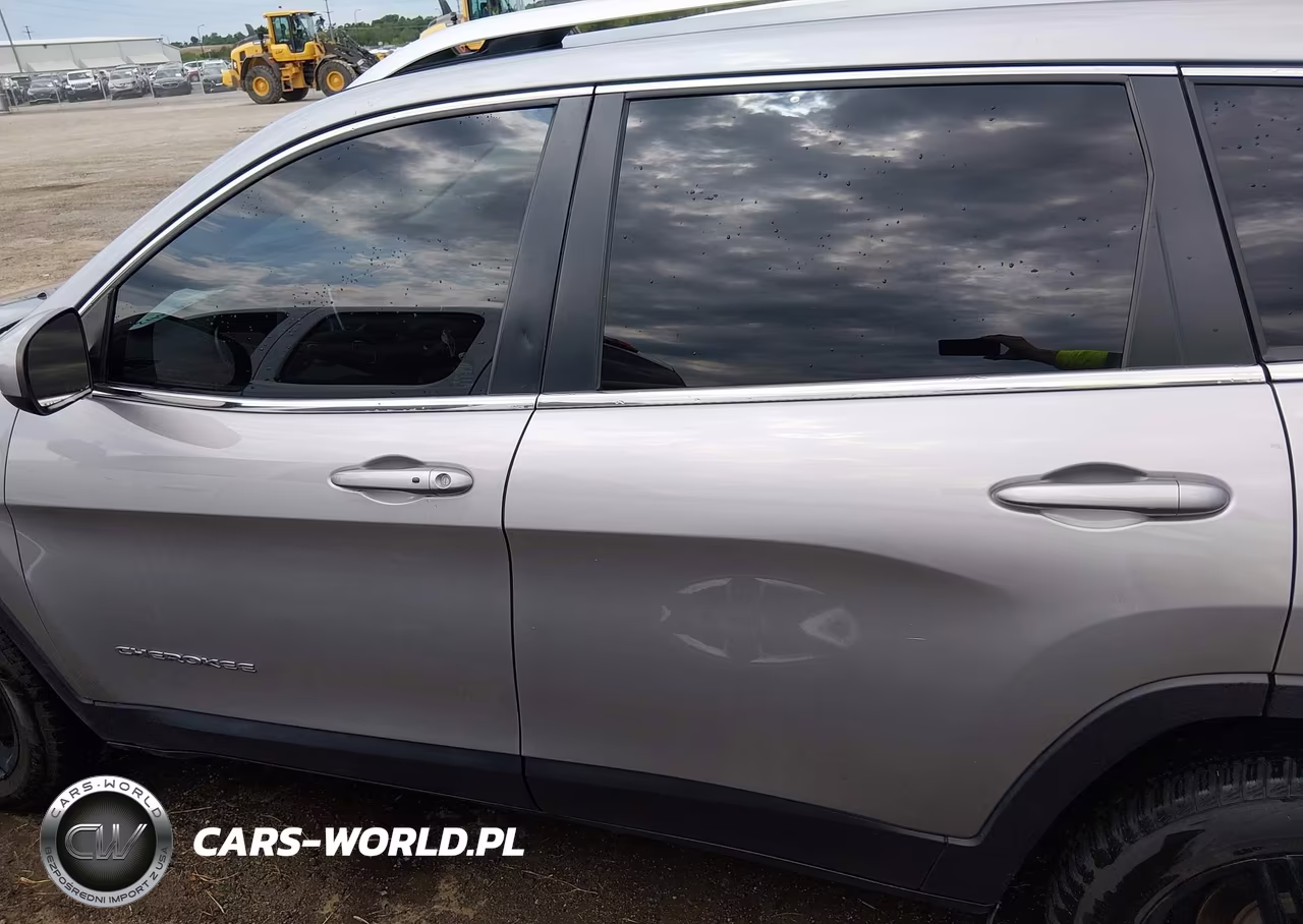 2018 Jeep Cherokee Latitude Plus Fwd VIN:1C4PJLLB1JD503802 - 14