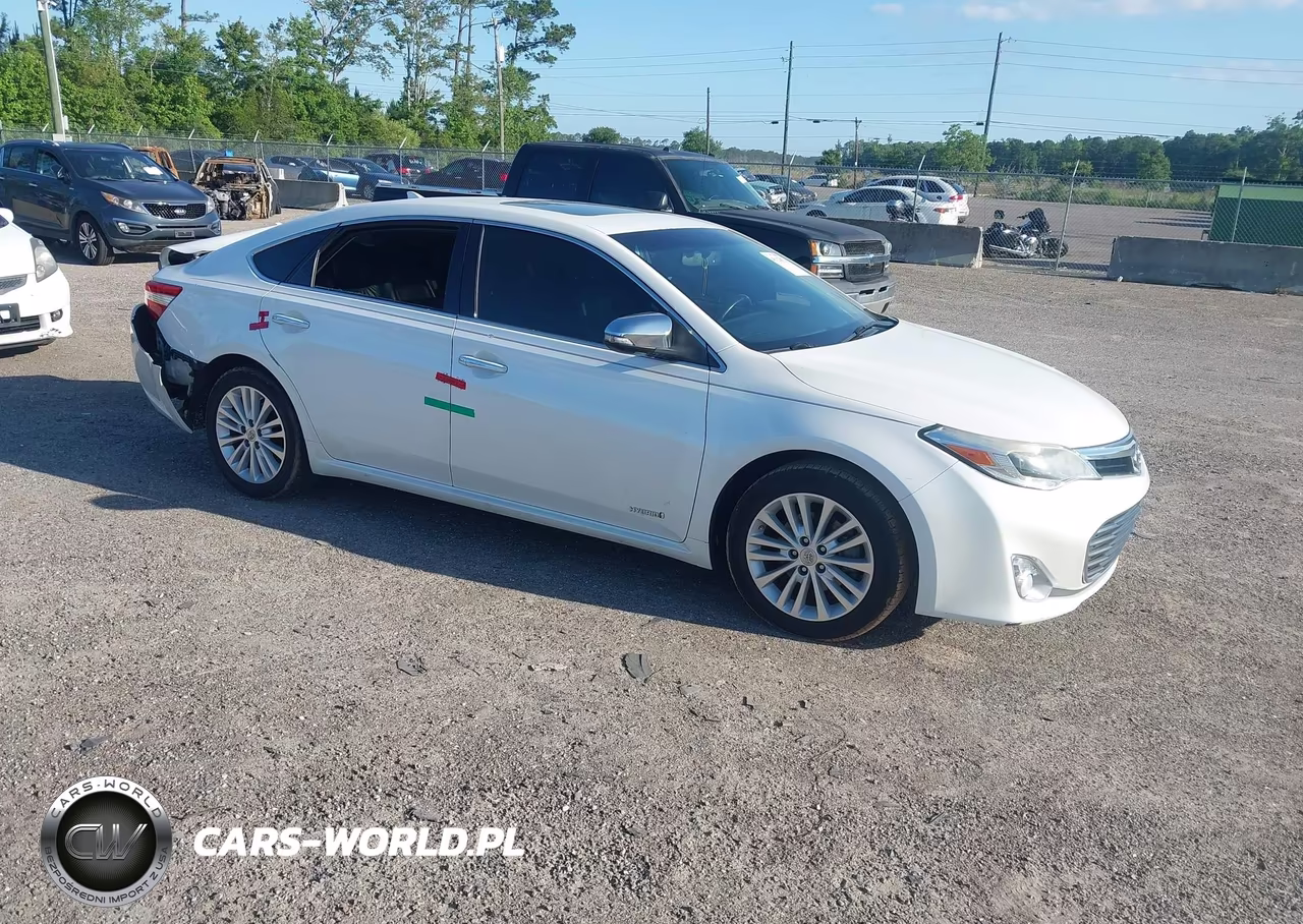 2015 Toyota Avalon Hybrid Limited