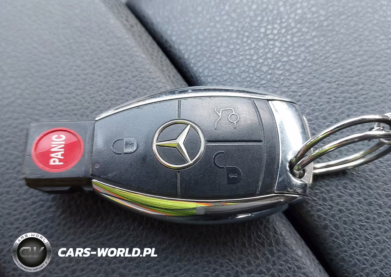 2009 Mercedes-Benz C 350 Sport VIN:WDDGF56X79R042002 - 11