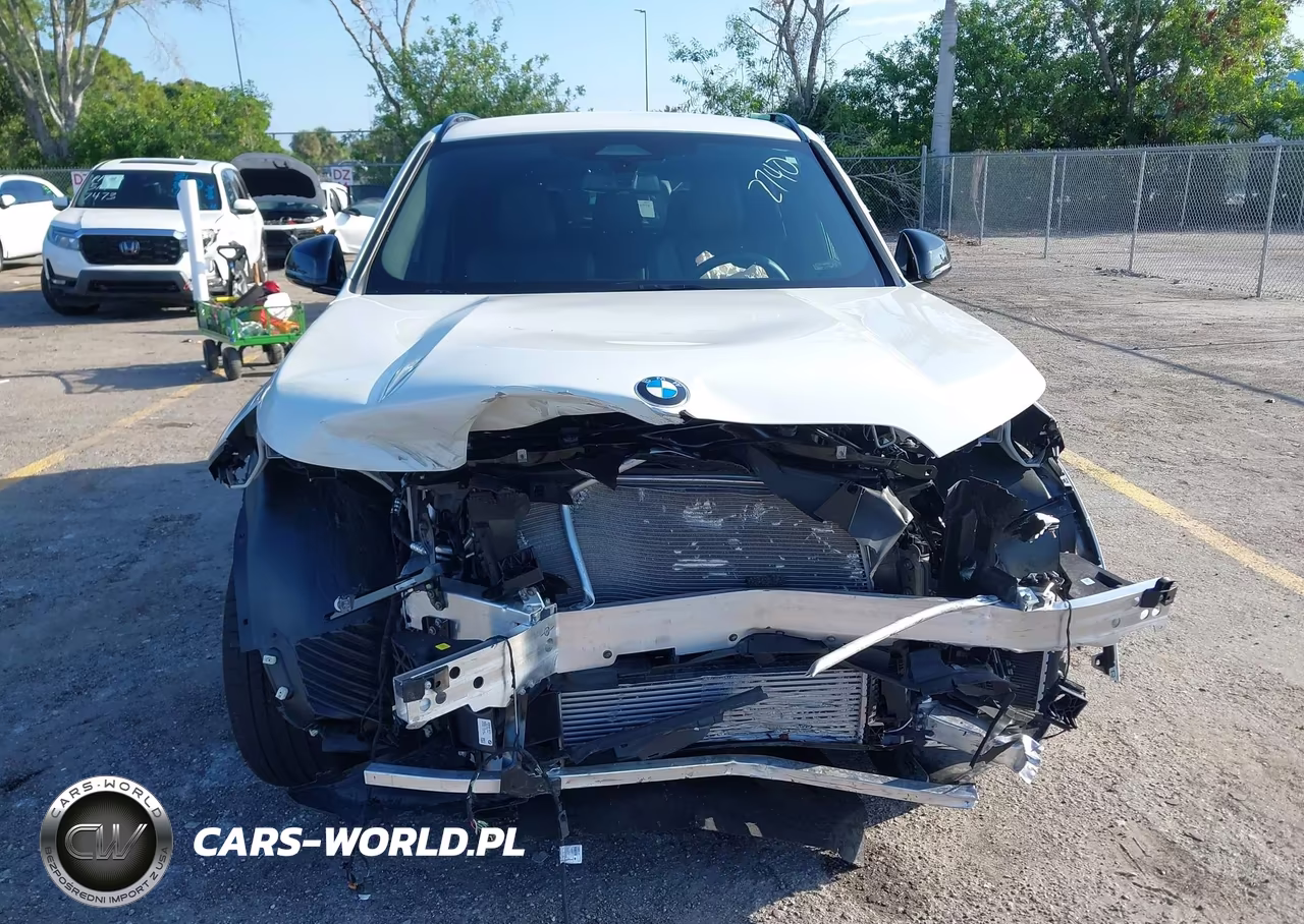 2026 BMW X1 xDrive28I VIN:WBX73EF05T5422740 - 6