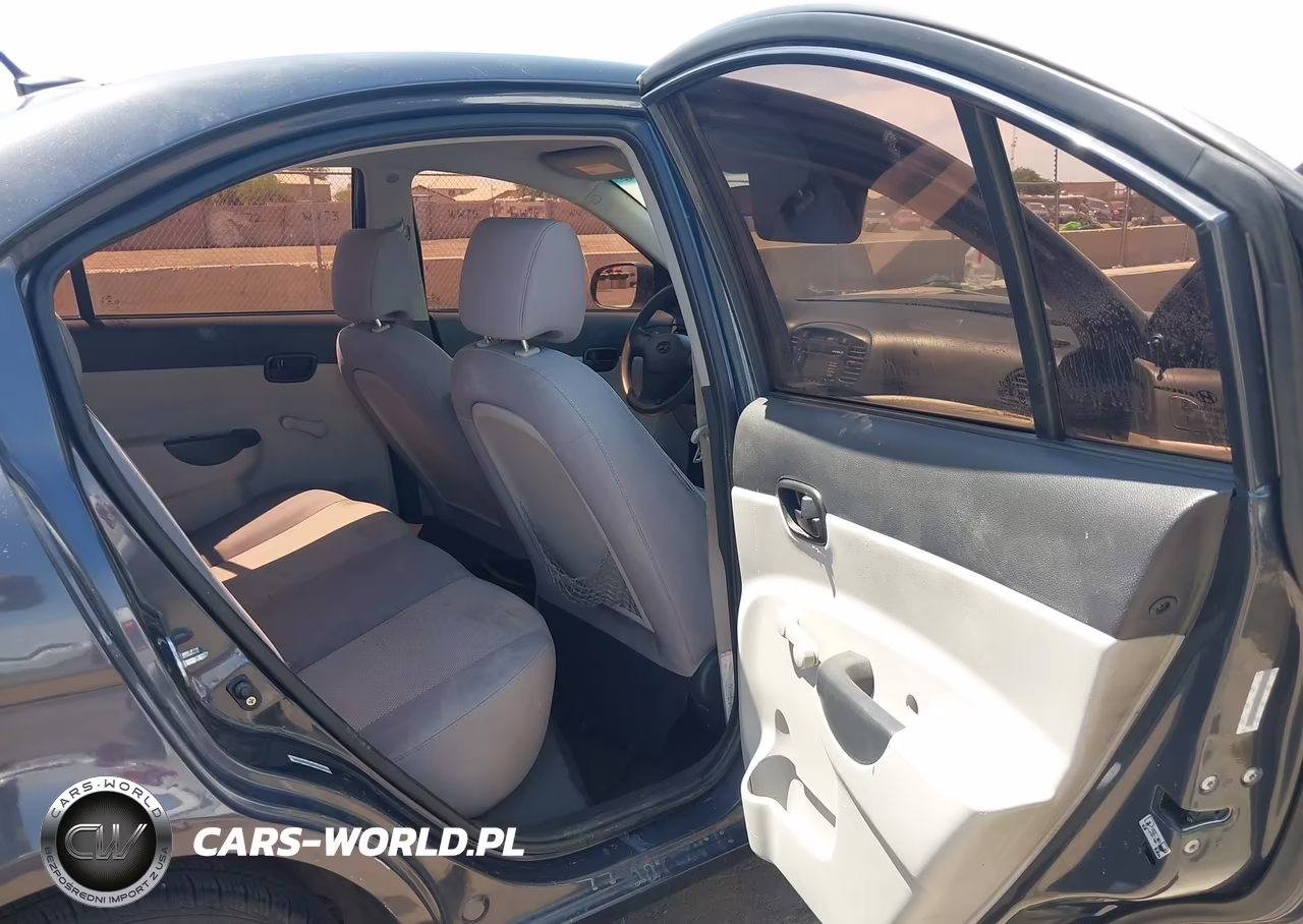 2011 Hyundai Accent Gls VIN:KMHCN4AC8BU592351 - 8