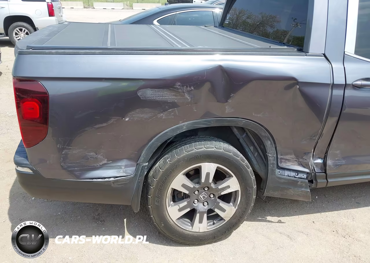 2017 Honda Ridgeline Rtl-T VIN:5FPYK3F63HB005708 - 17