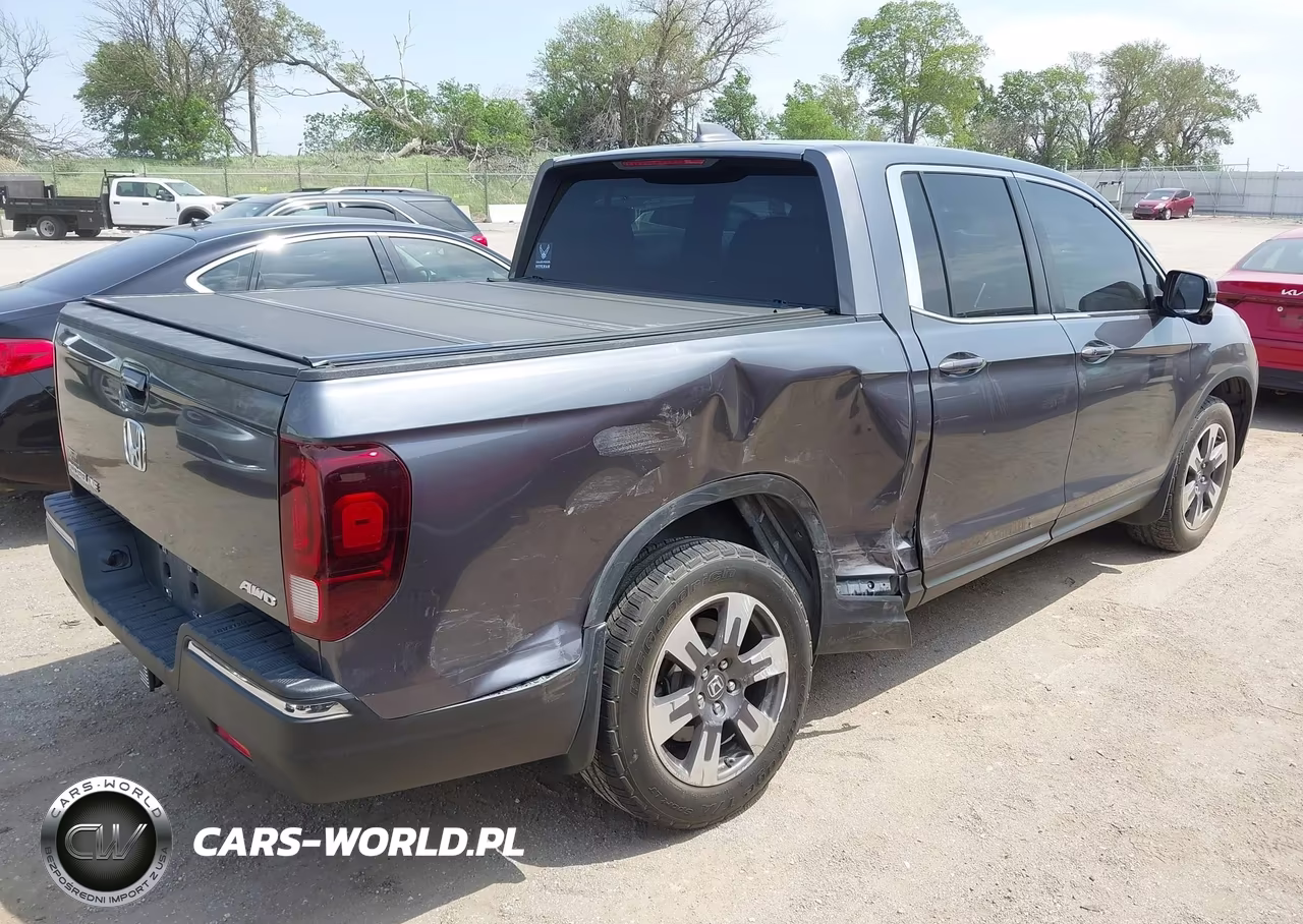 2017 Honda Ridgeline Rtl-T VIN:5FPYK3F63HB005708 - 4