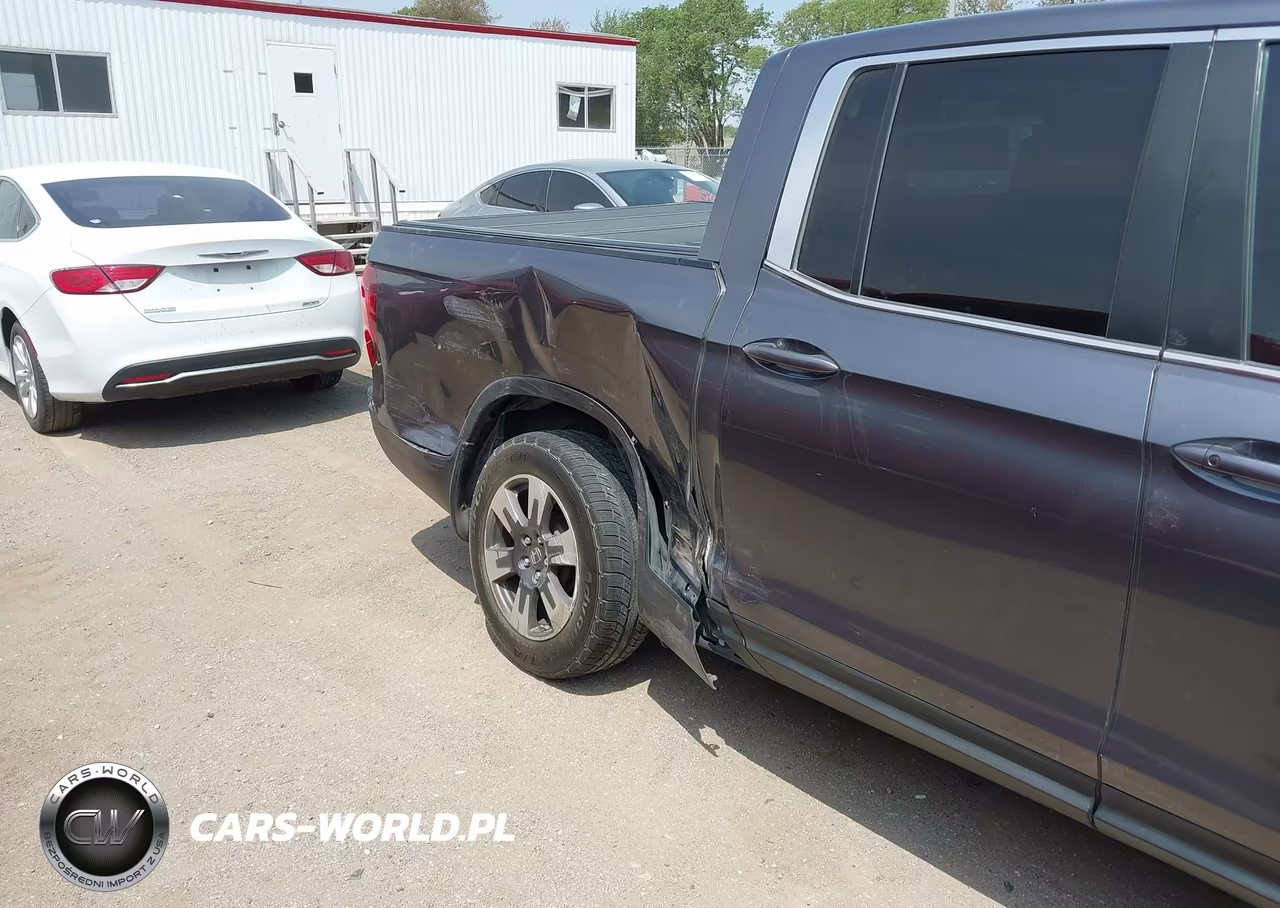 2017 Honda Ridgeline Rtl-T VIN:5FPYK3F63HB005708 - 6