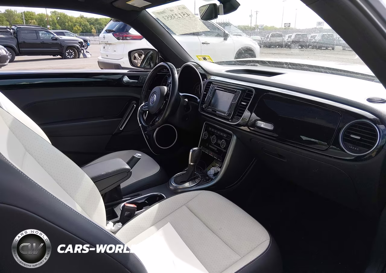 2018 Volkswagen Beetle 2.0T Se VIN:3VWJD7AT3JM714176 - 5