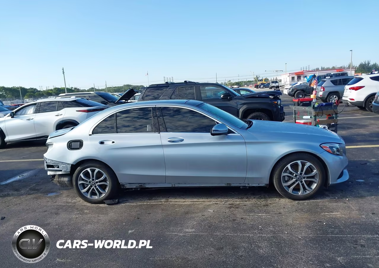 2018 Mercedes-Benz C 300 VIN:WDDWF4JB4JR407709 - 13