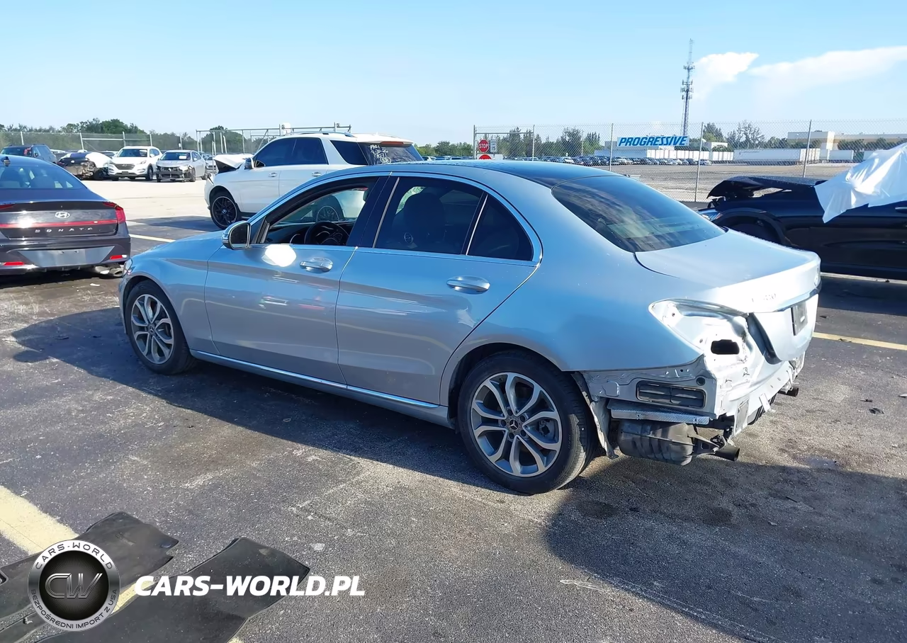 2018 Mercedes-Benz C 300 VIN:WDDWF4JB4JR407709 - 3