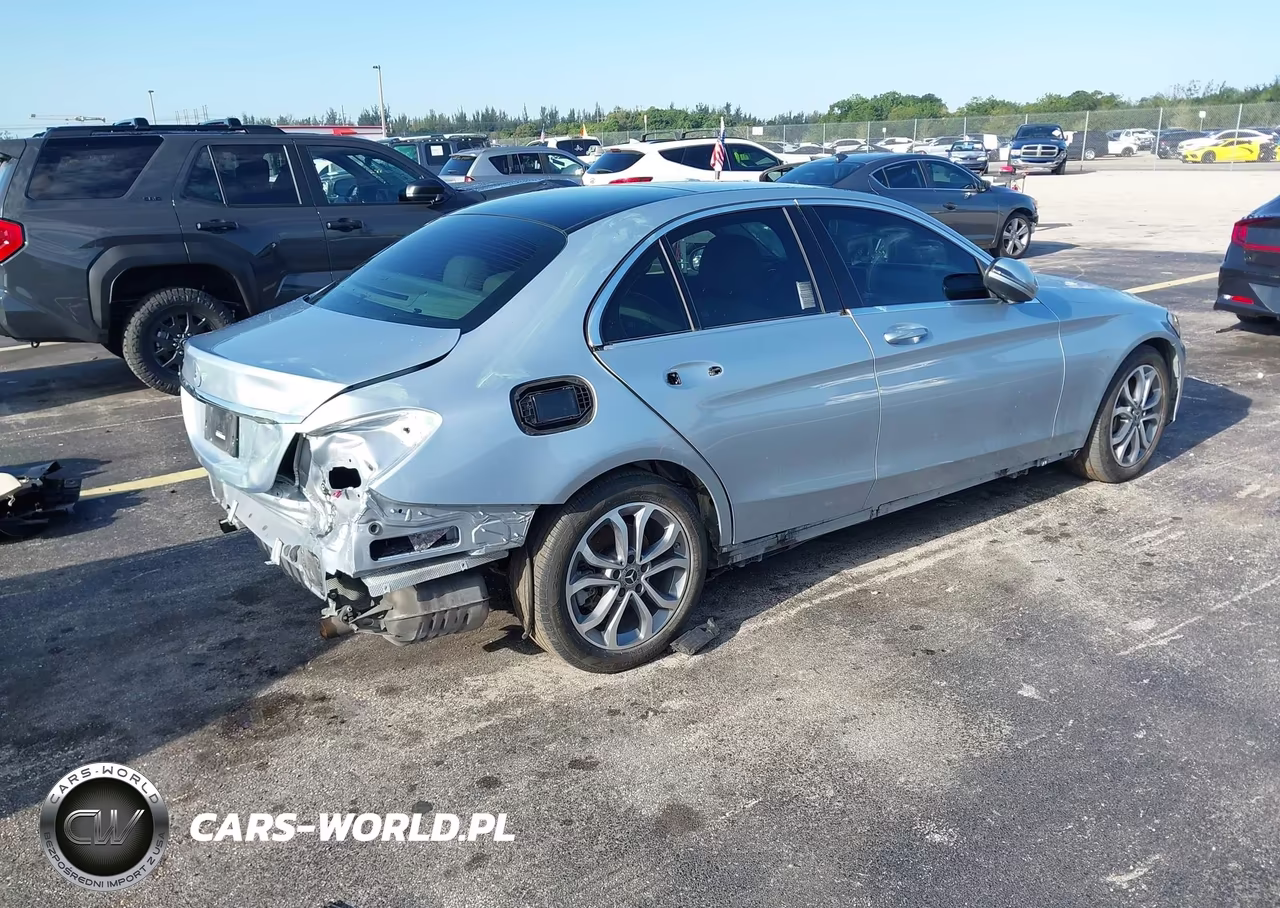 2018 Mercedes-Benz C 300 VIN:WDDWF4JB4JR407709 - 4