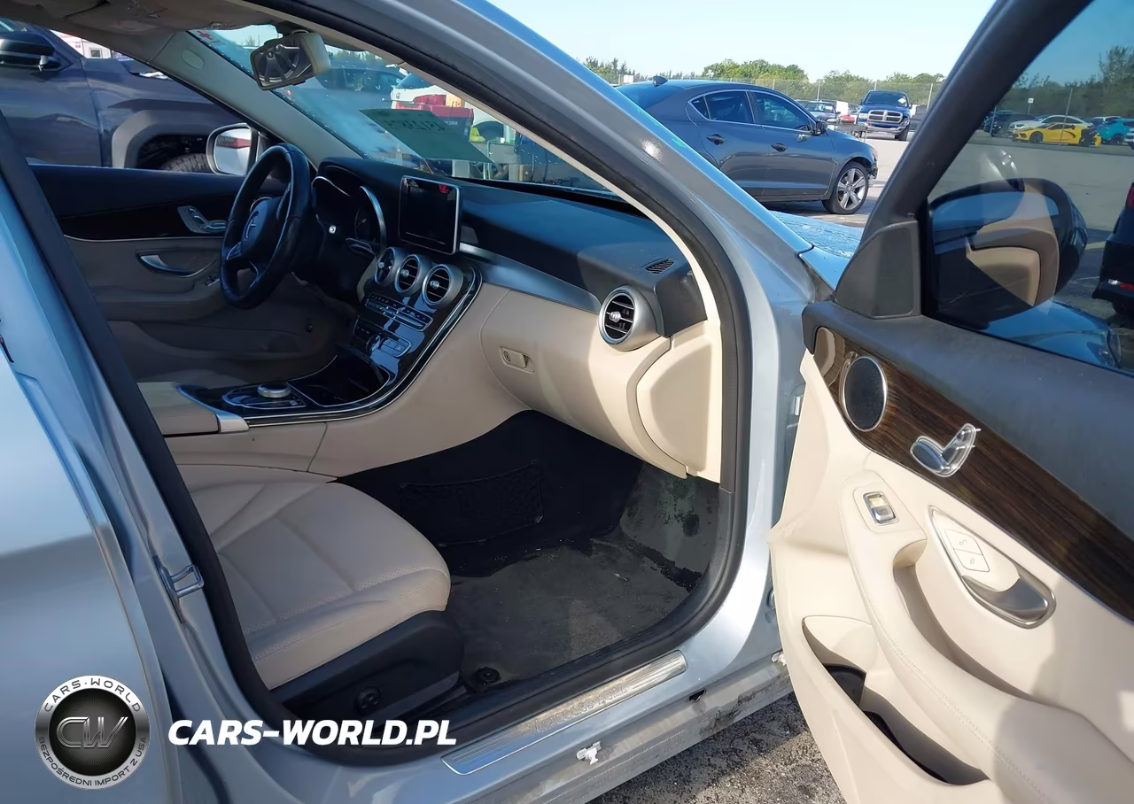 2018 Mercedes-Benz C 300 VIN:WDDWF4JB4JR407709 - 5
