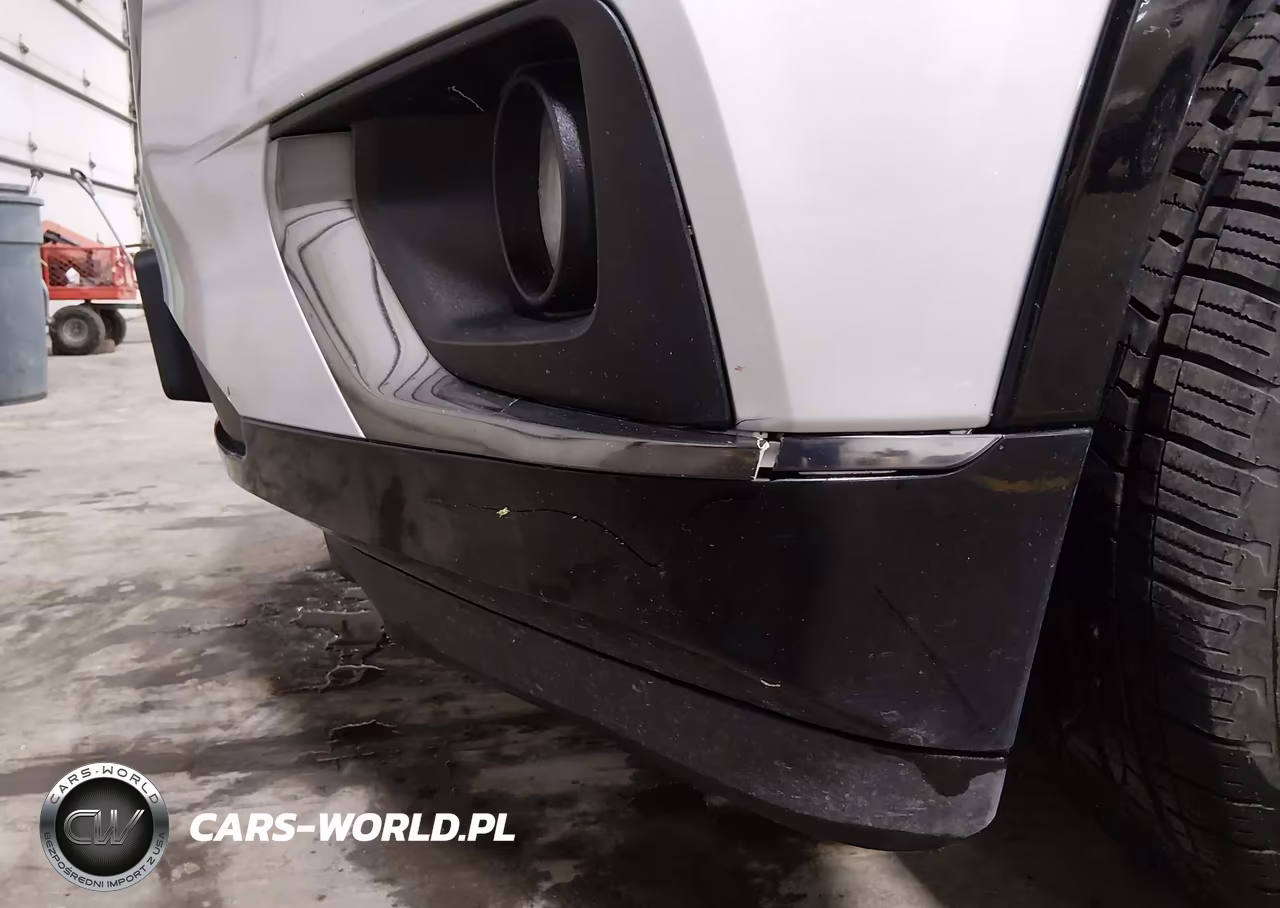 2018 Chevrolet Traverse Premier VIN:1GNEVJKW7JJ118869 - 18