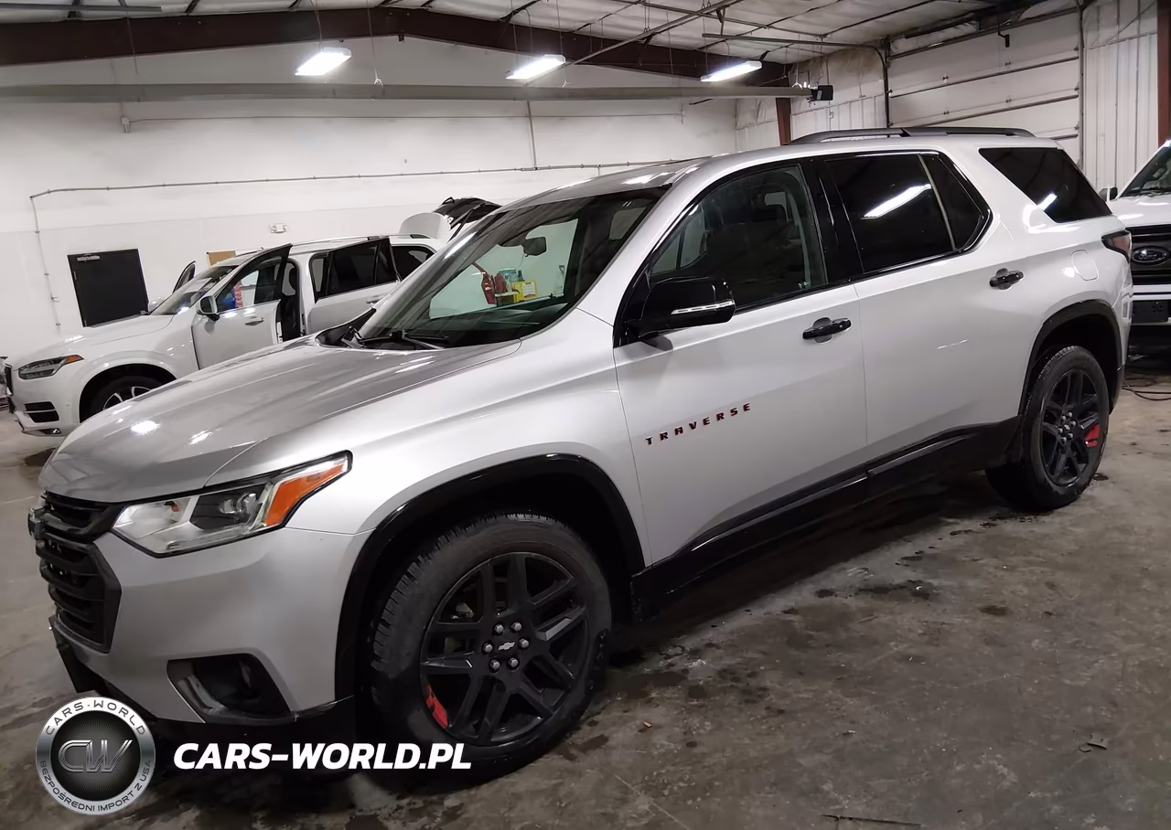 2018 Chevrolet Traverse Premier VIN:1GNEVJKW7JJ118869 - 2