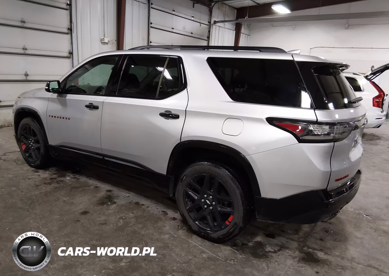2018 Chevrolet Traverse Premier VIN:1GNEVJKW7JJ118869 - 3