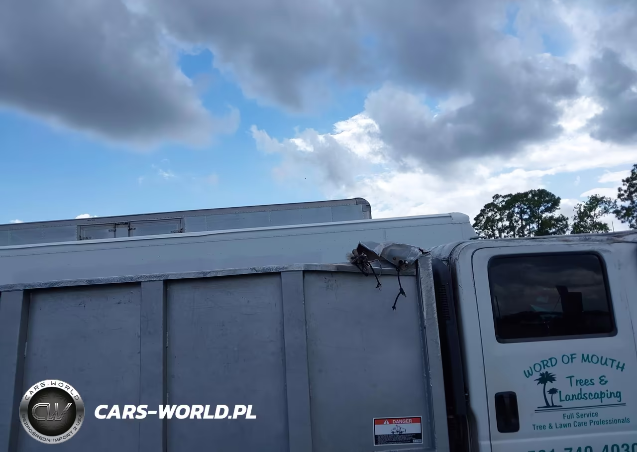 2013 Isuzu Npr Hd Gas Crew VIN:54DC4J1B9DS803421 - 12