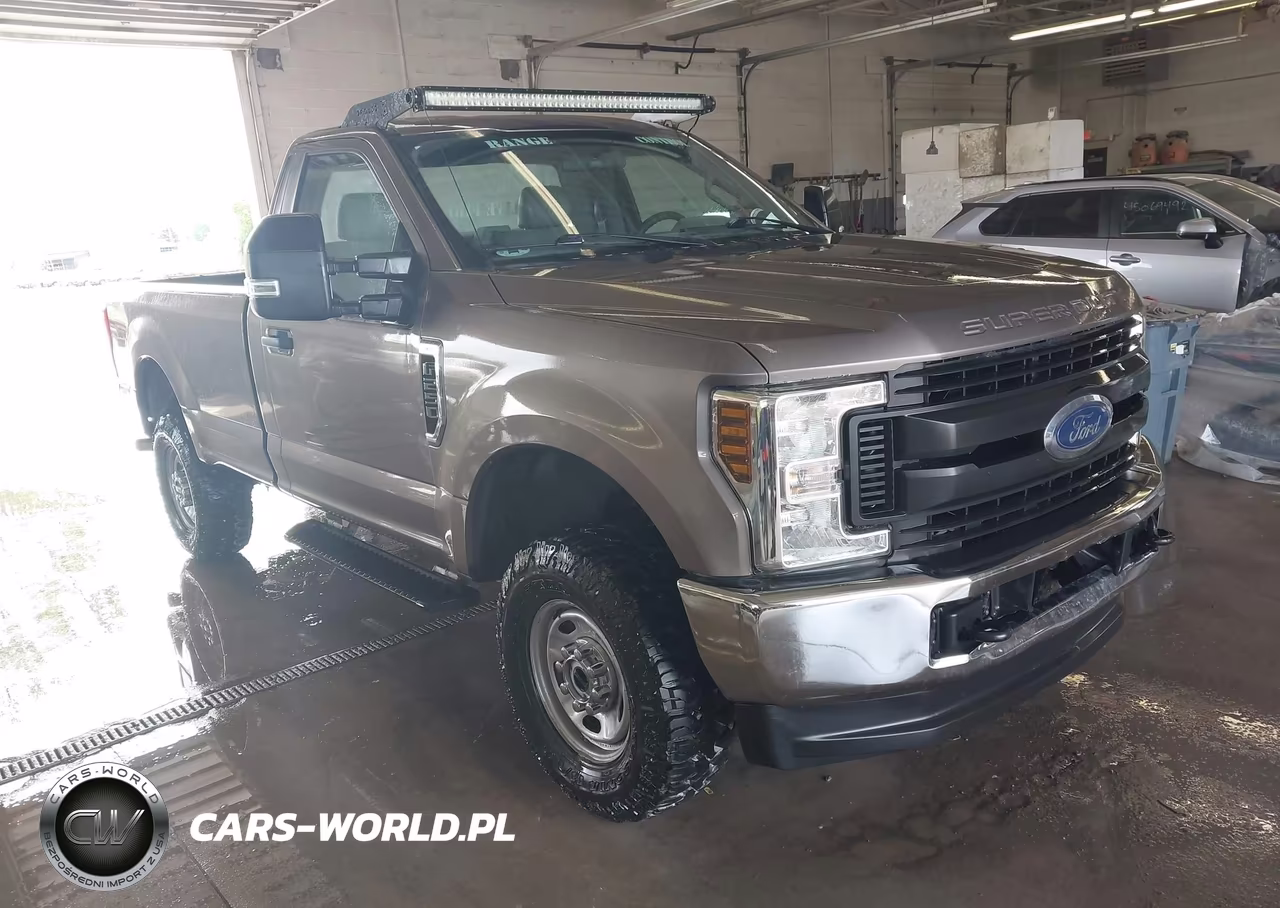 2019 Ford F-250 Xl – zdjęcie 1 z 16