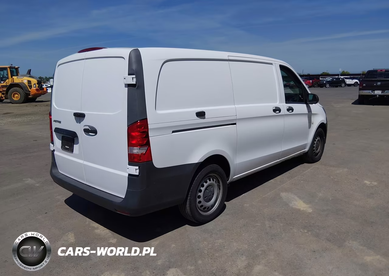 2018 Mercedes-Benz Metris VIN:WD3PG2EA1J3481278 - 4