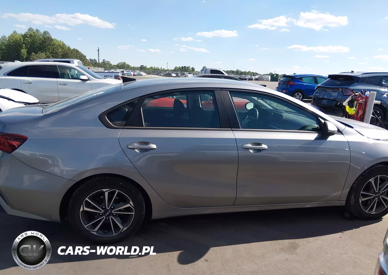 2023 Kia Forte Lxs VIN:3KPF24AD8PE582069 - 14