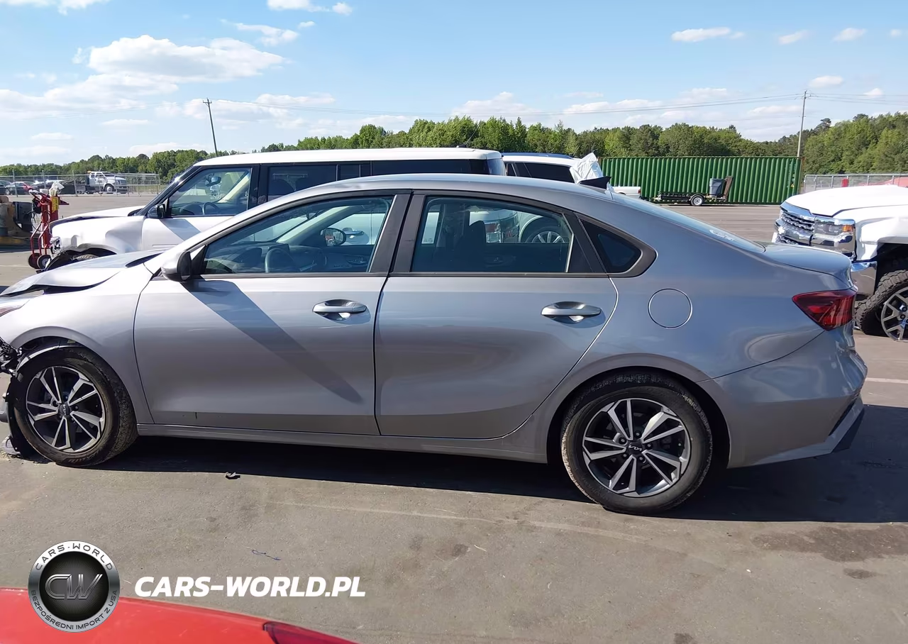 2023 Kia Forte Lxs VIN:3KPF24AD8PE582069 - 15