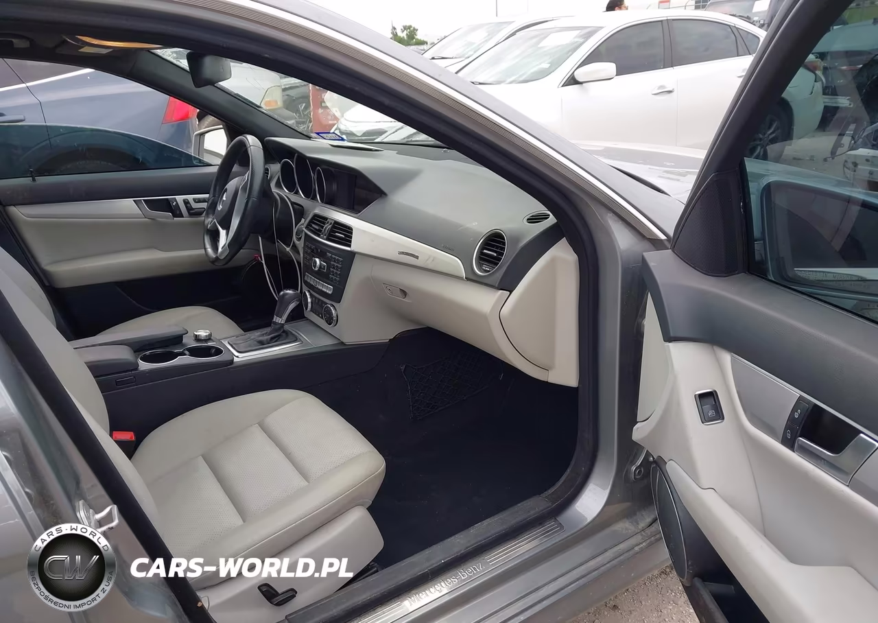 2013 Mercedes-Benz C 250 Sport VIN:WDDGF4HB0DR292007 - 5