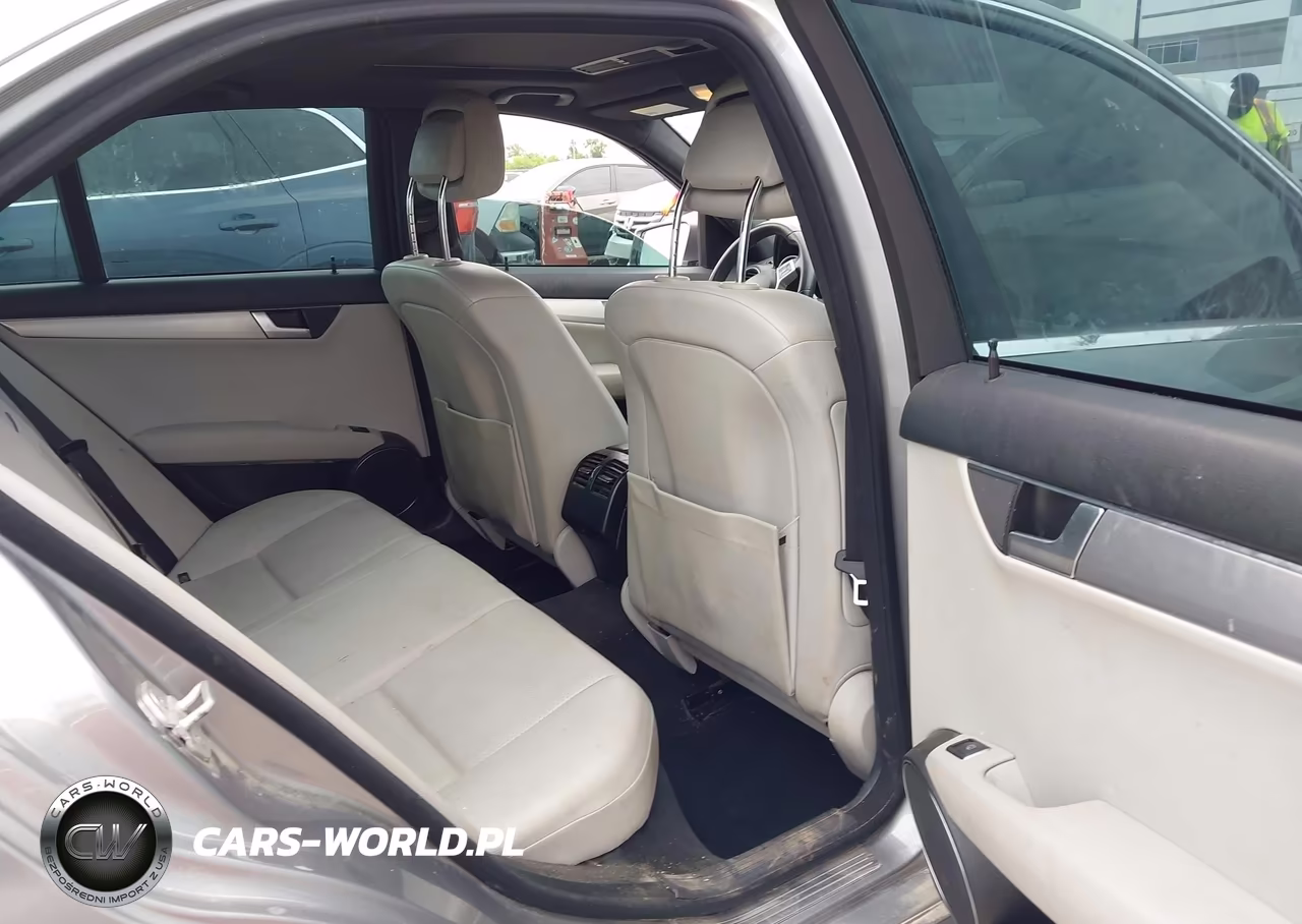 2013 Mercedes-Benz C 250 Sport VIN:WDDGF4HB0DR292007 - 8