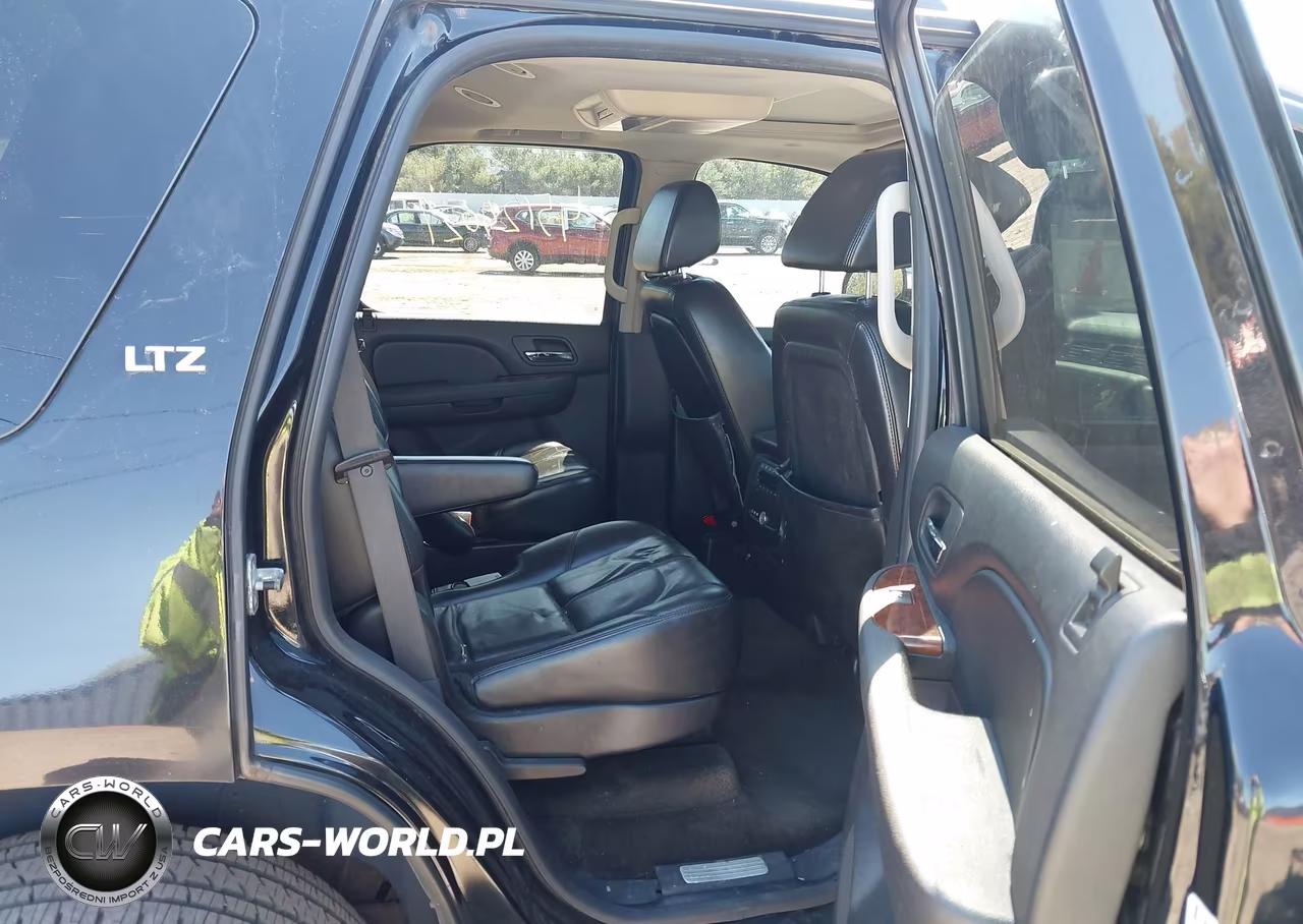 2007 Chevrolet Tahoe Ltz VIN:1GNFK13017J330764 - 8
