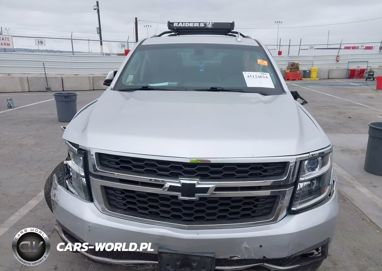 2017 Chevrolet Tahoe Ls VIN:1GNSCAKC9HR151057 - 12