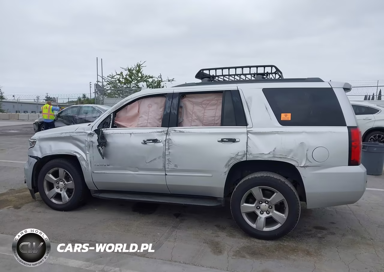 2017 Chevrolet Tahoe Ls VIN:1GNSCAKC9HR151057 - 14