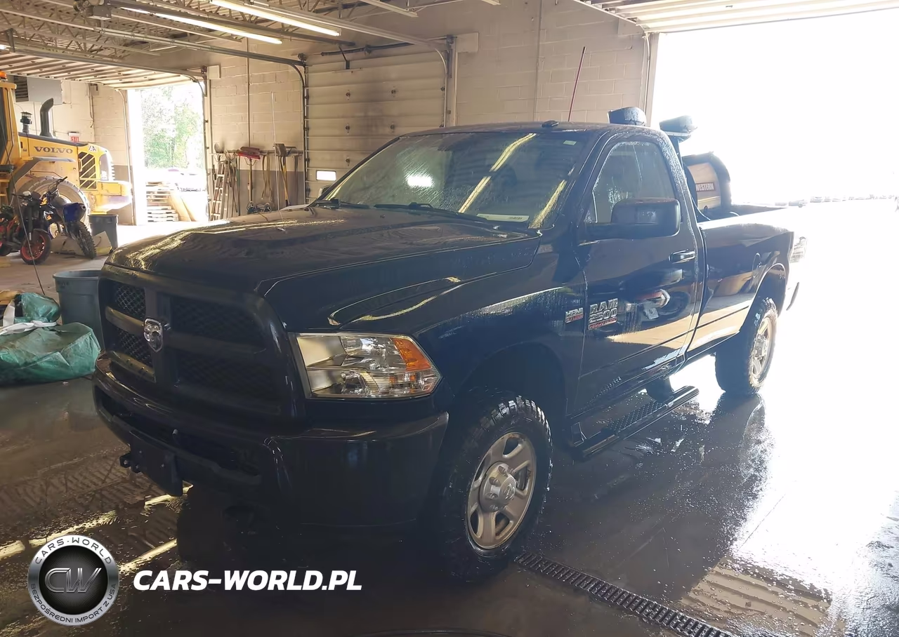 2018 Ram 2500 Tradesman 4X4 8' Box VIN:3C6LR5AT3JG363597 - 2