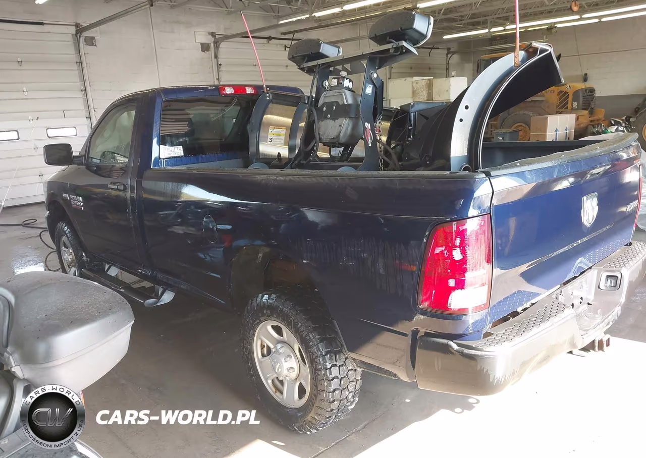 2018 Ram 2500 Tradesman 4X4 8' Box VIN:3C6LR5AT3JG363597 - 3