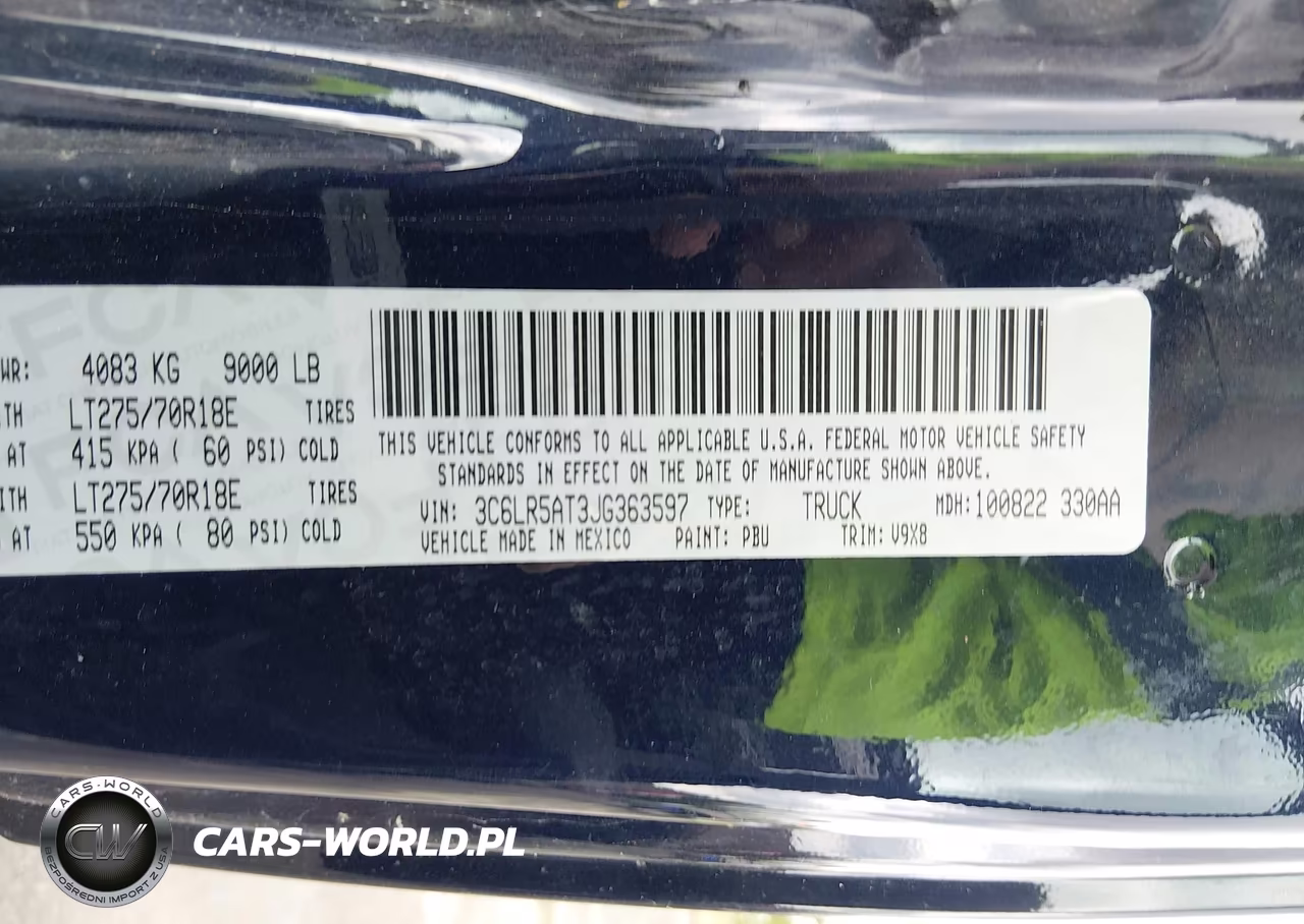 2018 Ram 2500 Tradesman 4X4 8' Box VIN:3C6LR5AT3JG363597 - 9
