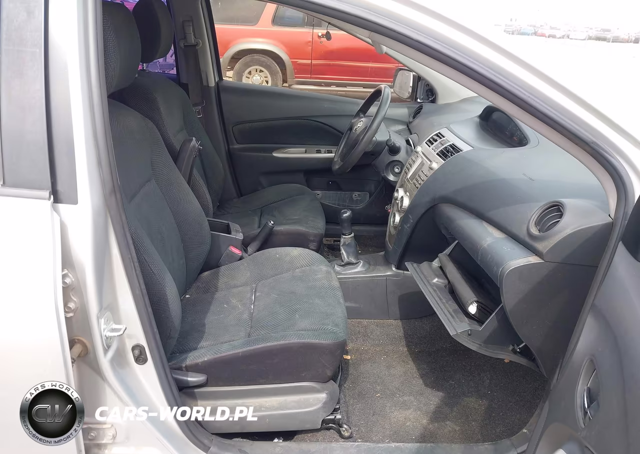 2010 Toyota Yaris VIN:JTDBT4K34A1370216 - 5