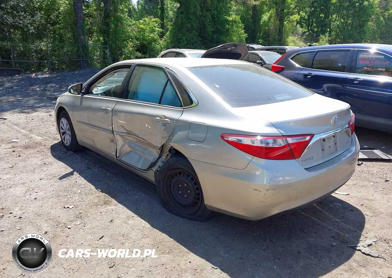 2017 Toyota Camry Le VIN:4T1BF1FK0HU716323 - 3