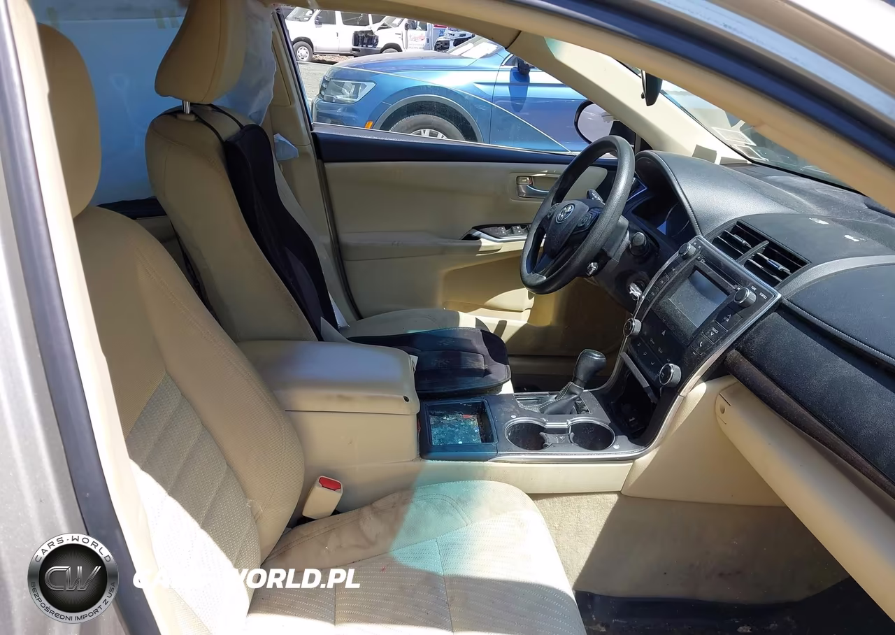 2017 Toyota Camry Le VIN:4T1BF1FK0HU716323 - 5