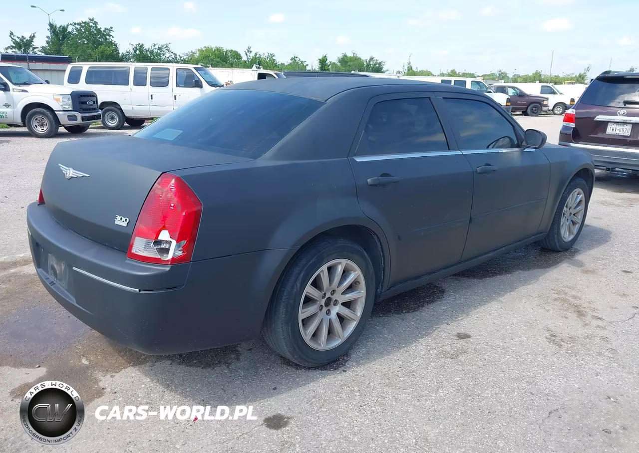2007 Chrysler 300 Touring VIN:2C3KA53G47H892310 - 4