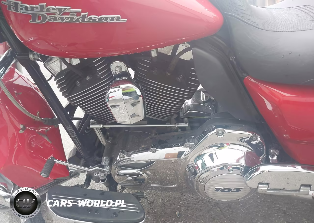 2011 Harley-Davidson Flhx VIN:1HD1KBM1XBB660646 - 9