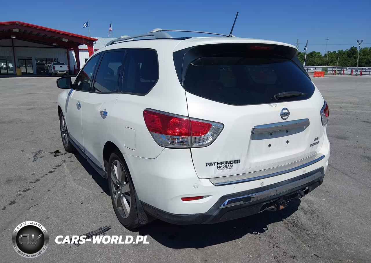 2015 Nissan Pathfinder Platinum VIN:5N1AR2MM4FC625460 - 3